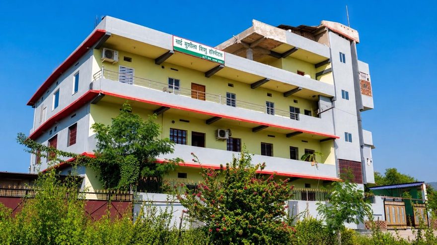 Sai Sushila Sishu Hospital building in Garhwa
